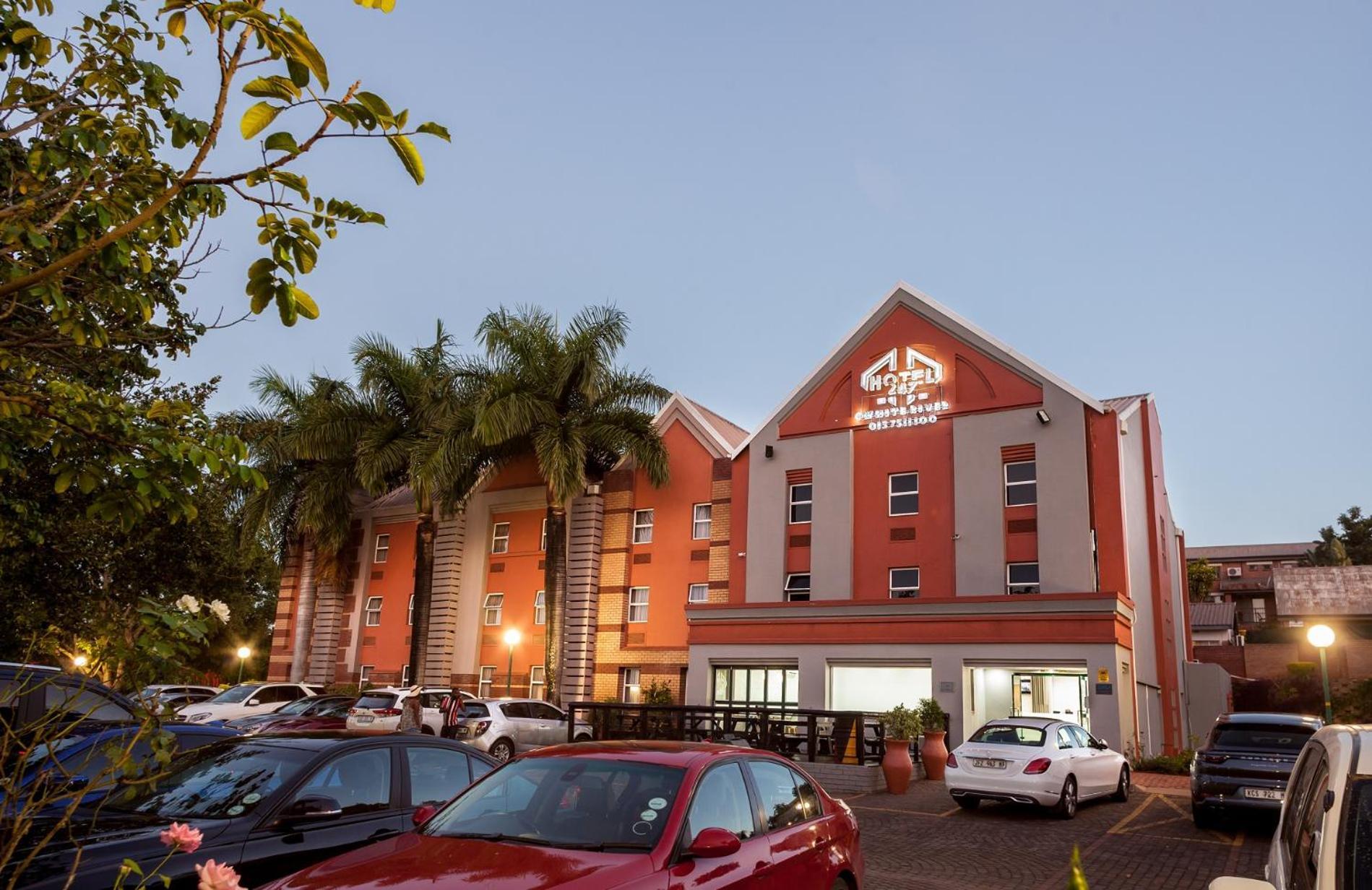 Hotel 247 @ ווייט ריבר מראה חיצוני תמונה